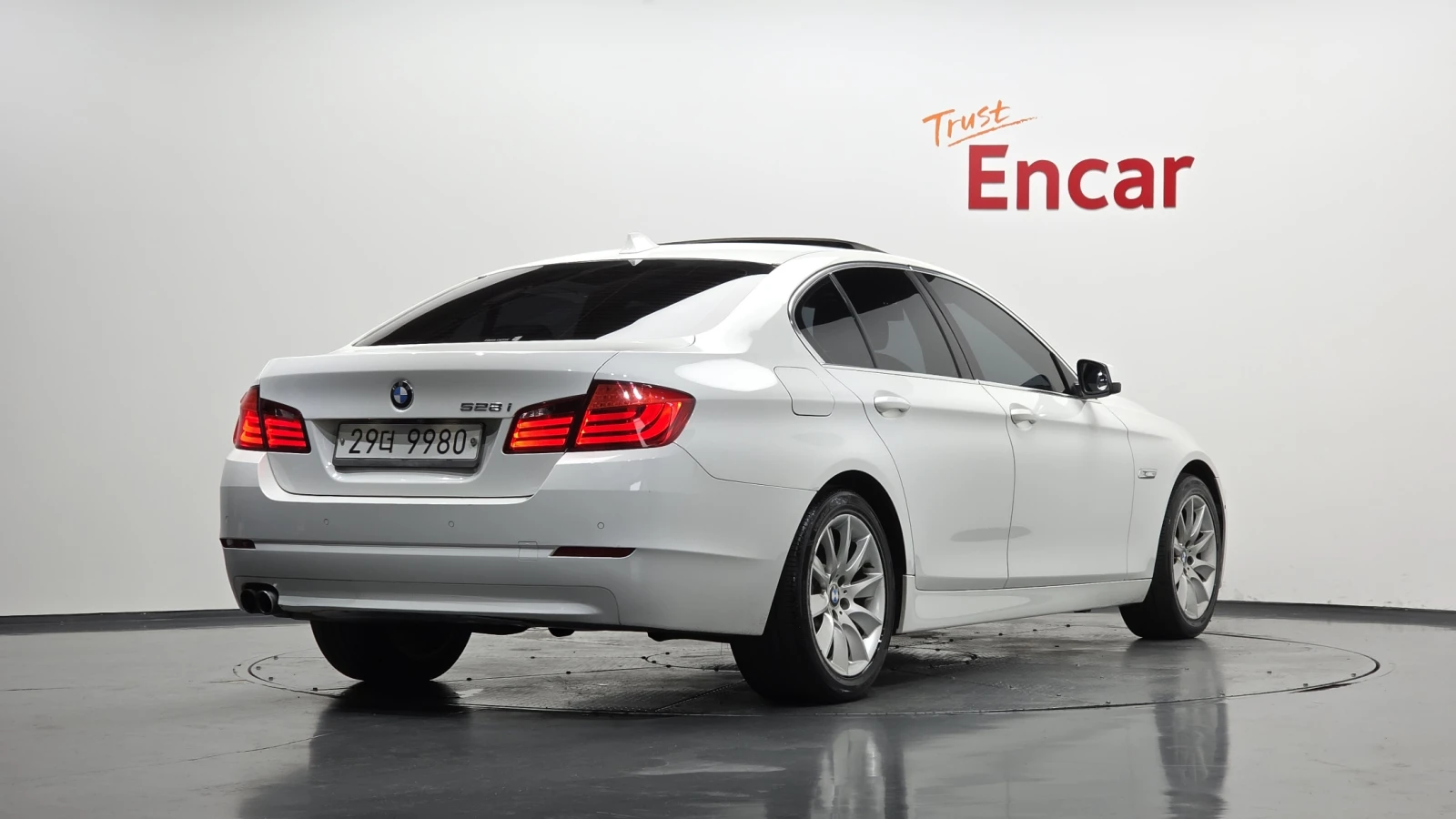 BMW 528 i, снимка 4 - Автомобили и джипове - 55405712