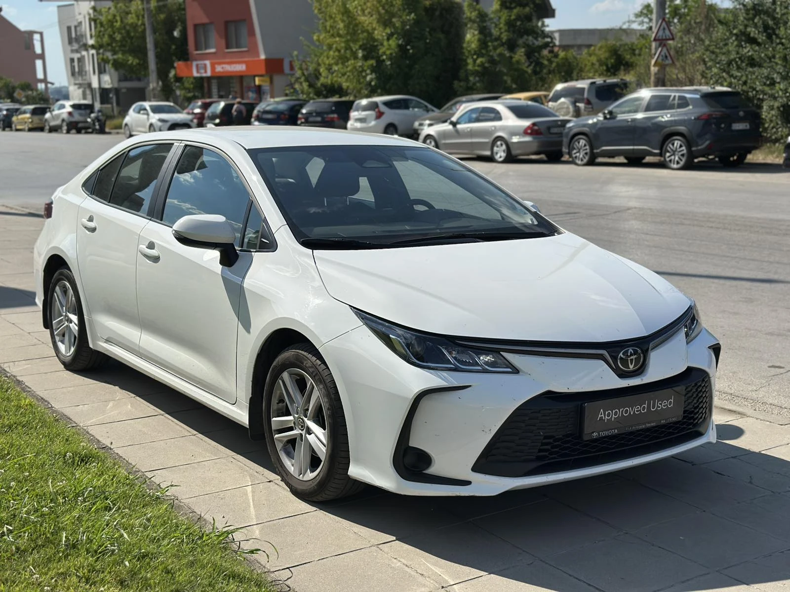Toyota Corolla 1.5 6M/T Comfort, снимка 9 - Автомобили и джипове - 55558742