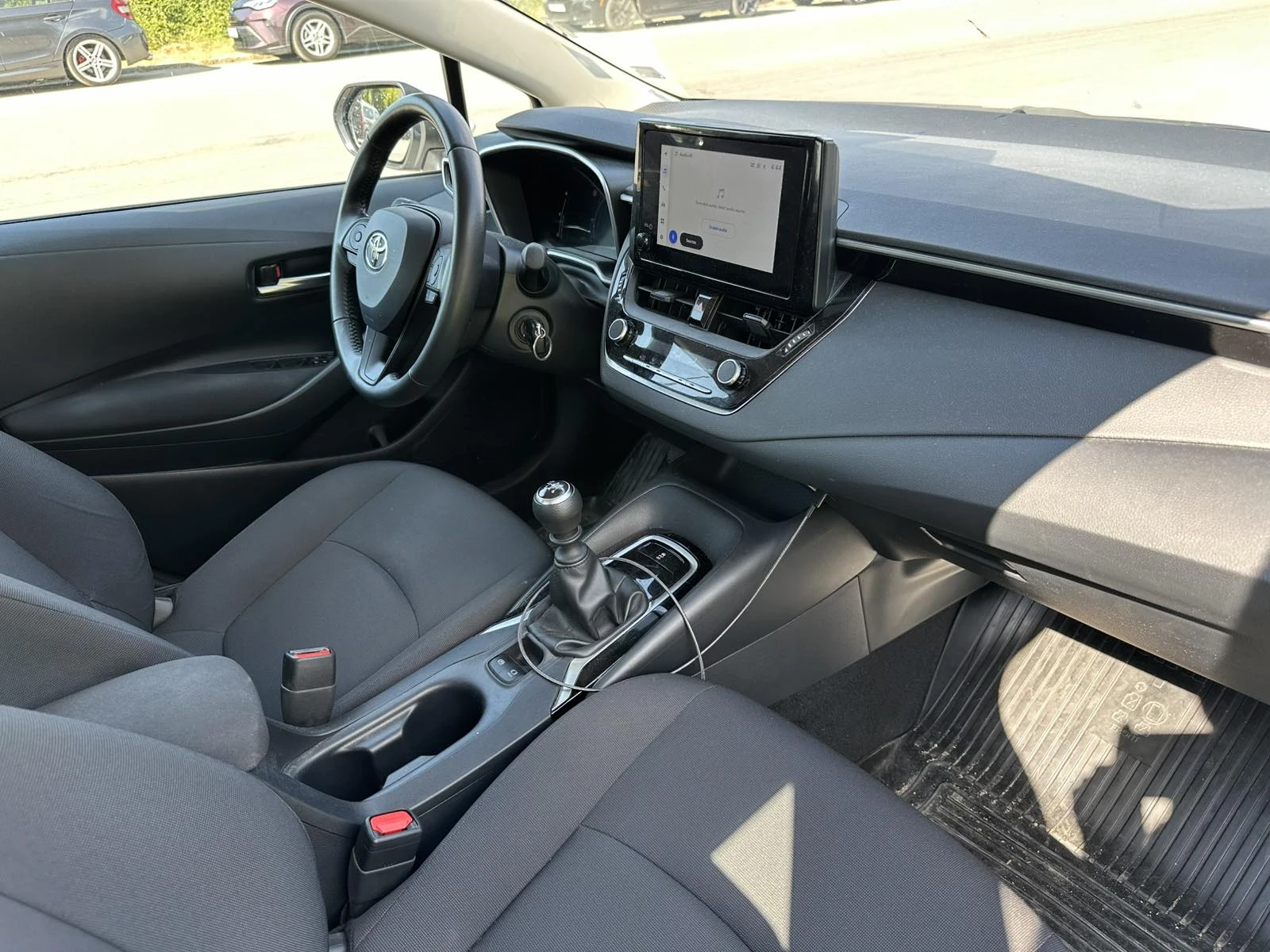 Toyota Corolla 1.5 6M/T Comfort, снимка 12 - Автомобили и джипове - 55558742