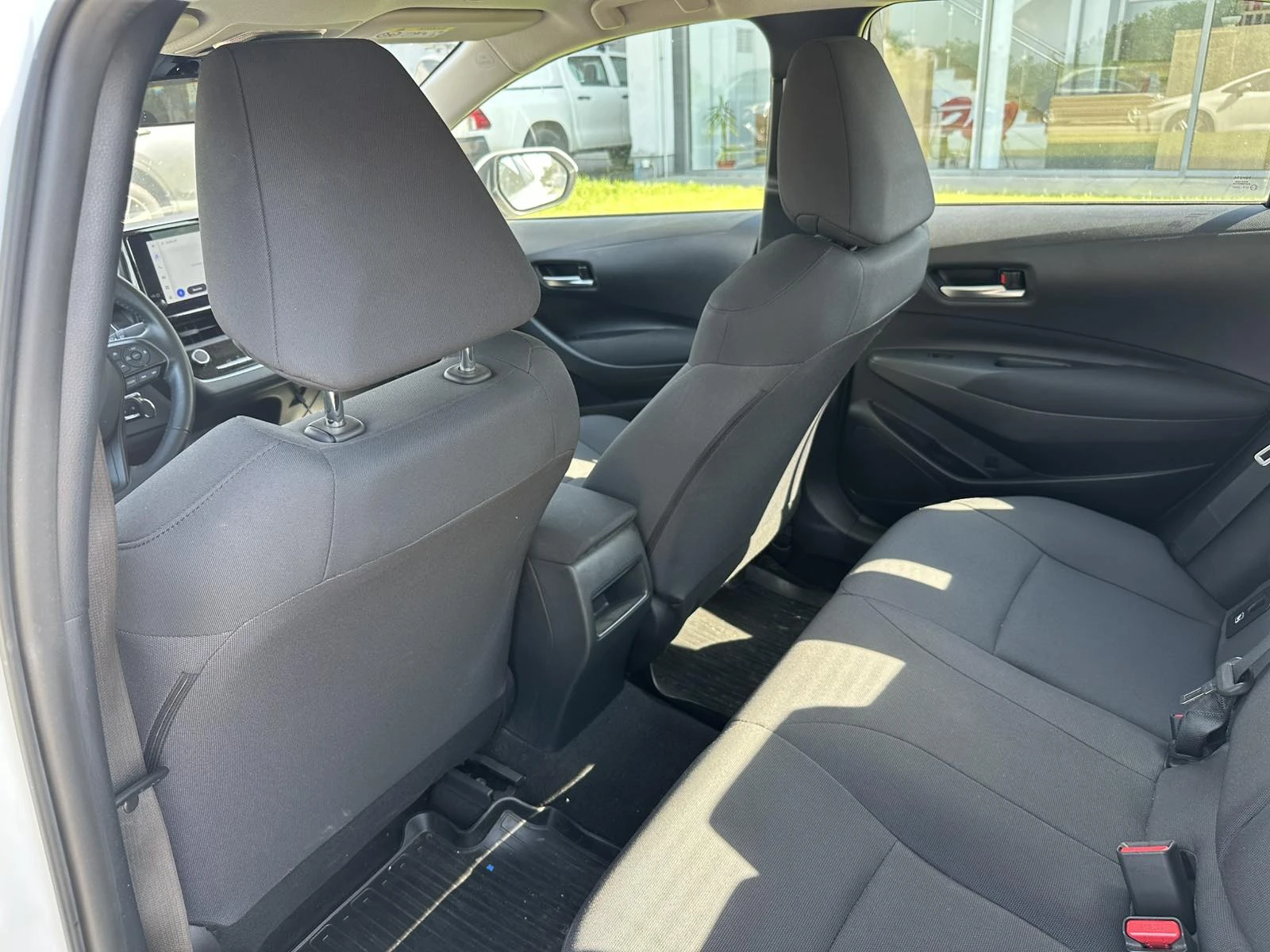 Toyota Corolla 1.5 6M/T Comfort, снимка 13 - Автомобили и джипове - 55558742
