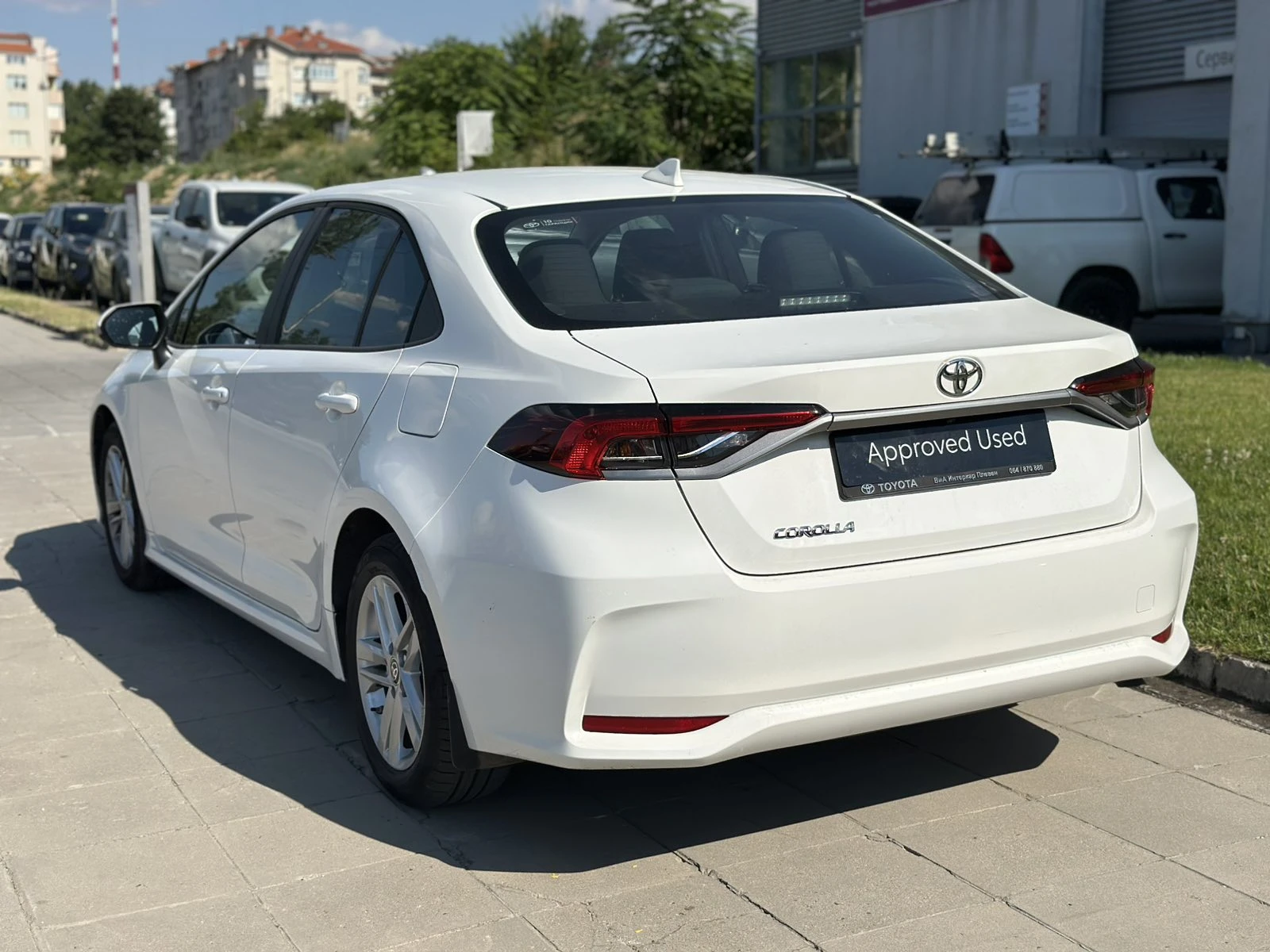 Toyota Corolla 1.5 6M/T Comfort, снимка 5 - Автомобили и джипове - 55558742