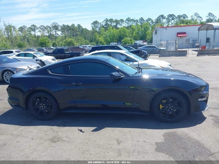 Ford Mustang 2.3l Ecoboost, снимка 13 - Автомобили и джипове - 55681286