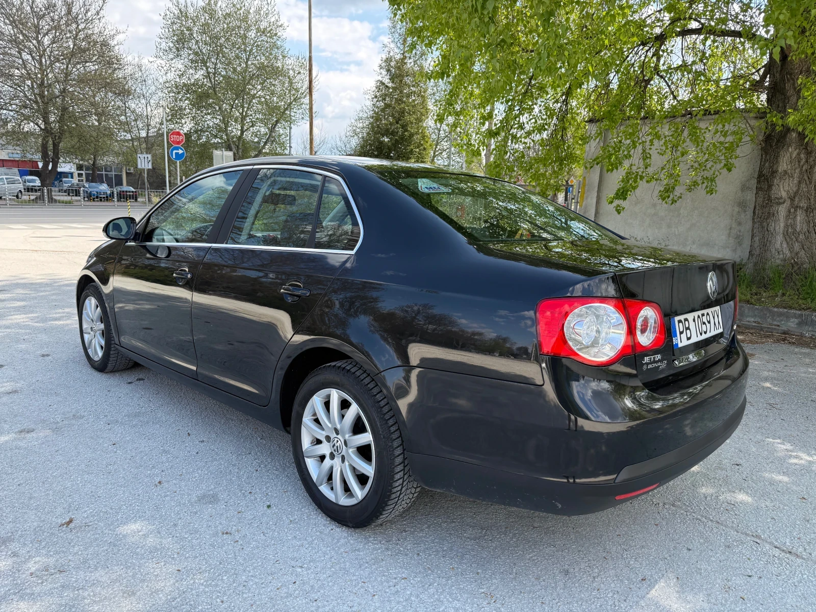VW Jetta, снимка 5 - Автомобили и джипове - 55723970