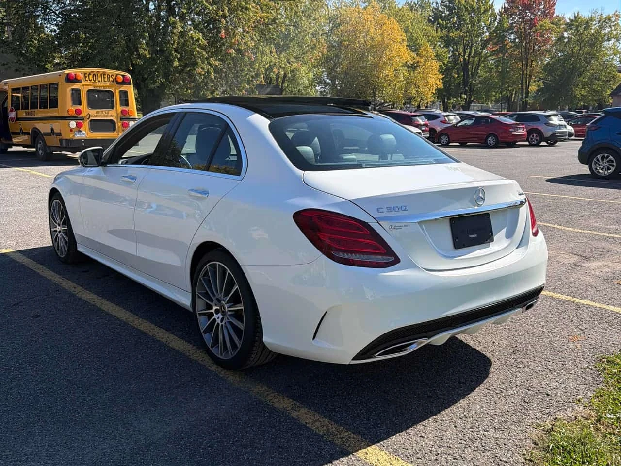 Mercedes-Benz C 300 * 4MATIC Sedan* АВТОКРЕДИТ БЕЗ ПЪРВОНАЧАЛНА ВНОСКА, снимка 16 - Автомобили и джипове - 56230189