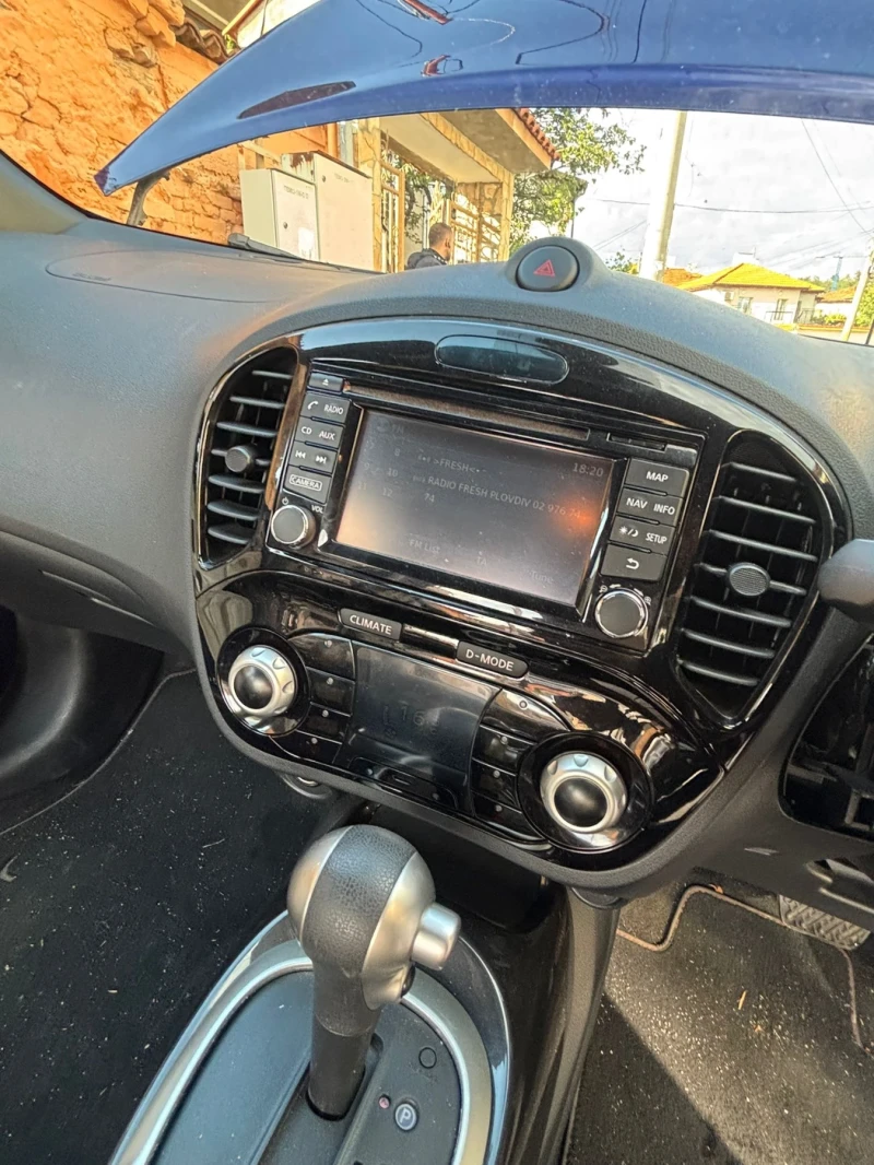 Nissan Juke 1.6i AUTO/Navi, снимка 9 - Автомобили и джипове - 50798066