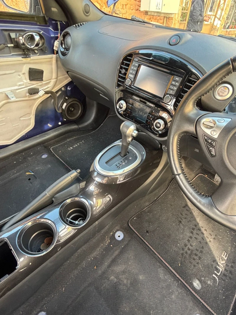 Nissan Juke 1.6i AUTO/Navi, снимка 8 - Автомобили и джипове - 50798066