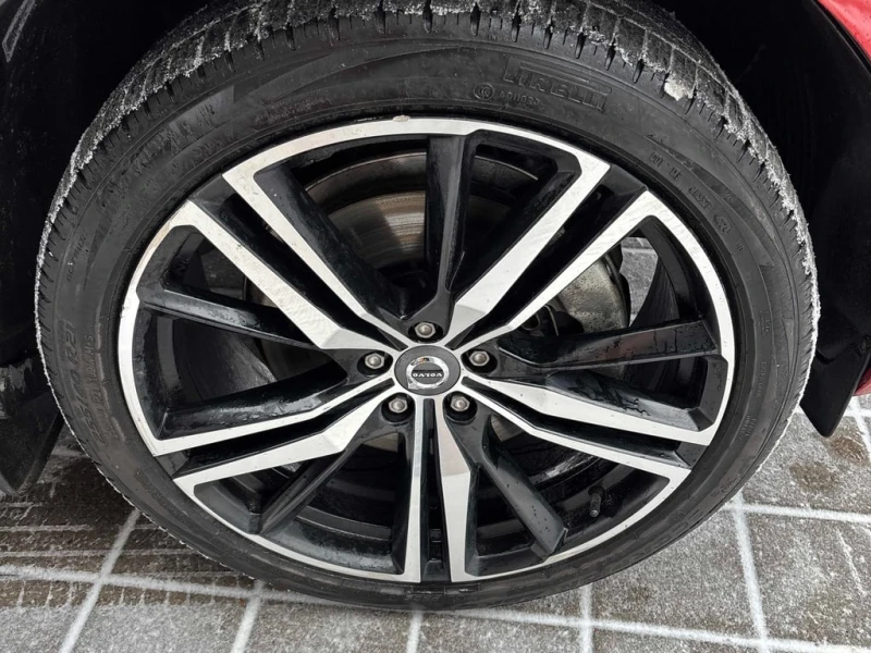 Volvo XC60 R Design  CARFAX, снимка 7 - Автомобили и джипове - 52989682