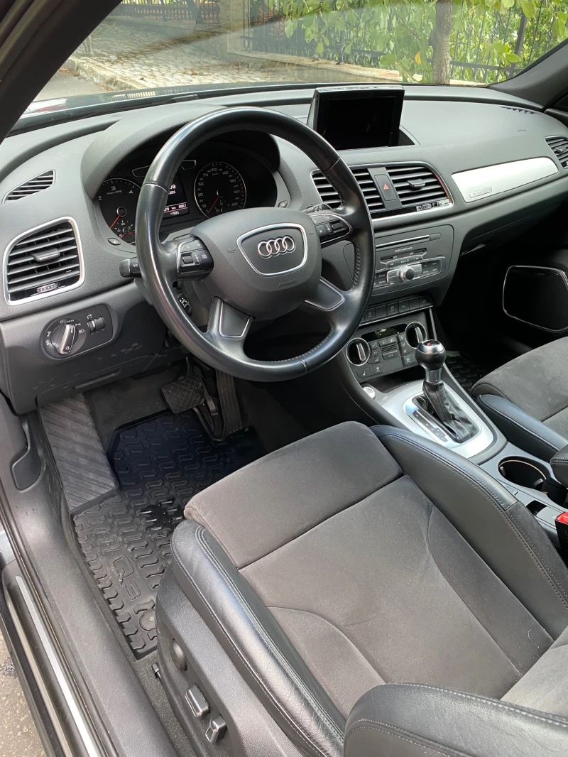 Audi Q3, снимка 6 - Автомобили и джипове - 53251151