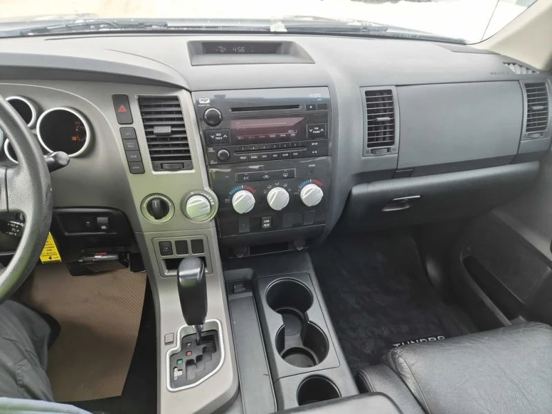 Toyota Tundra * SR5 * CARFAX * БЕЗ ПЪРВОНАЧАЛНА ВНОСКА, снимка 9 - Автомобили и джипове - 53266142