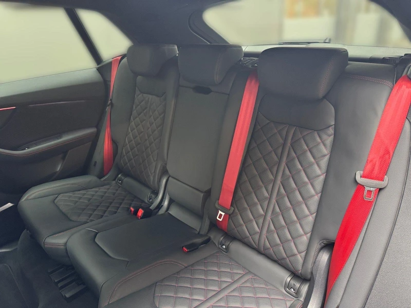 Audi SQ8 TFSI/FACELIFT/CARBON/B&O/PANO/MATRIX/360/, снимка 14 - Автомобили и джипове - 53491882