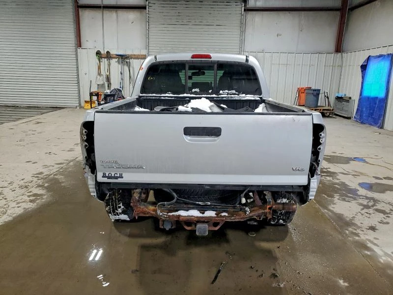 Toyota Tacoma 4.0L 6 4x4 w/Rear Wheel Drv, снимка 11 - Автомобили и джипове - 53125902