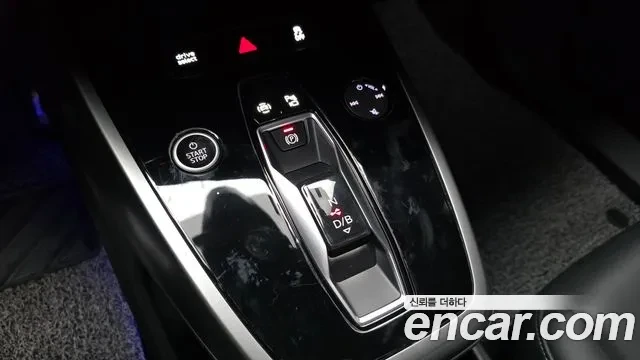 Audi Q4 e-tron  40 Premium, снимка 17 - Автомобили и джипове - 54070418