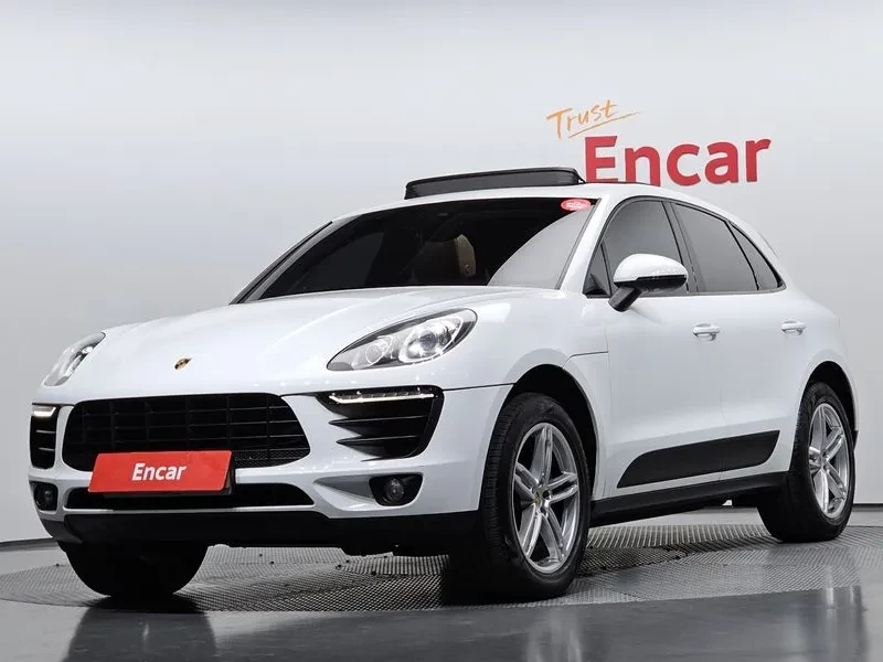 Porsche Macan 2.0/ PANO/ ПОДГРЕВ/ КАМЕРА/ ПАМЕТ