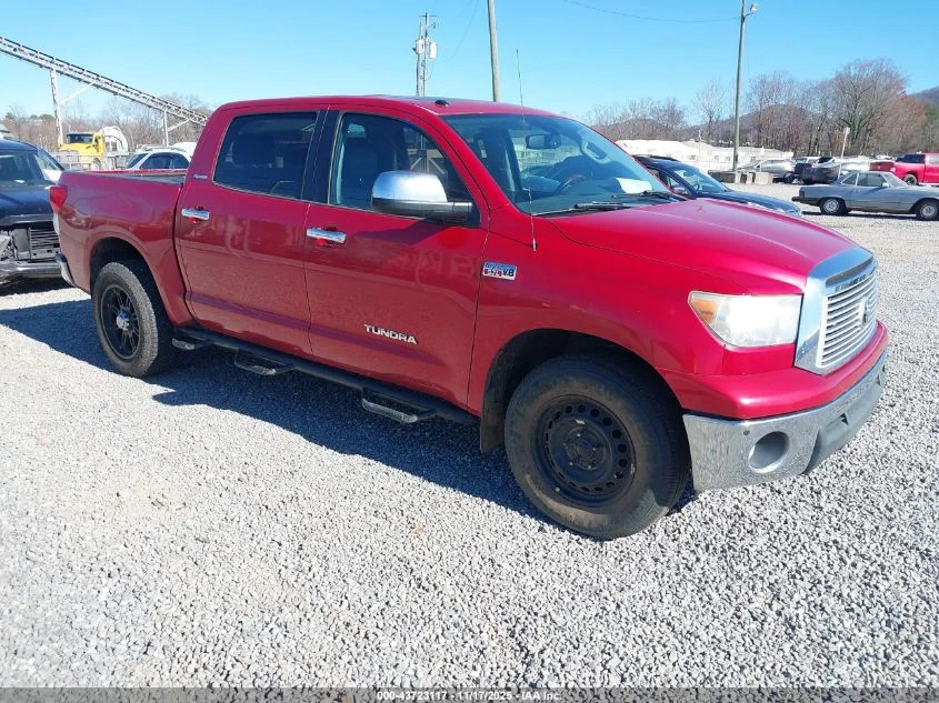 Toyota Tundra 5.7L V-8 DOHC, VVT, 381HP 4X4 Drive, снимка 1