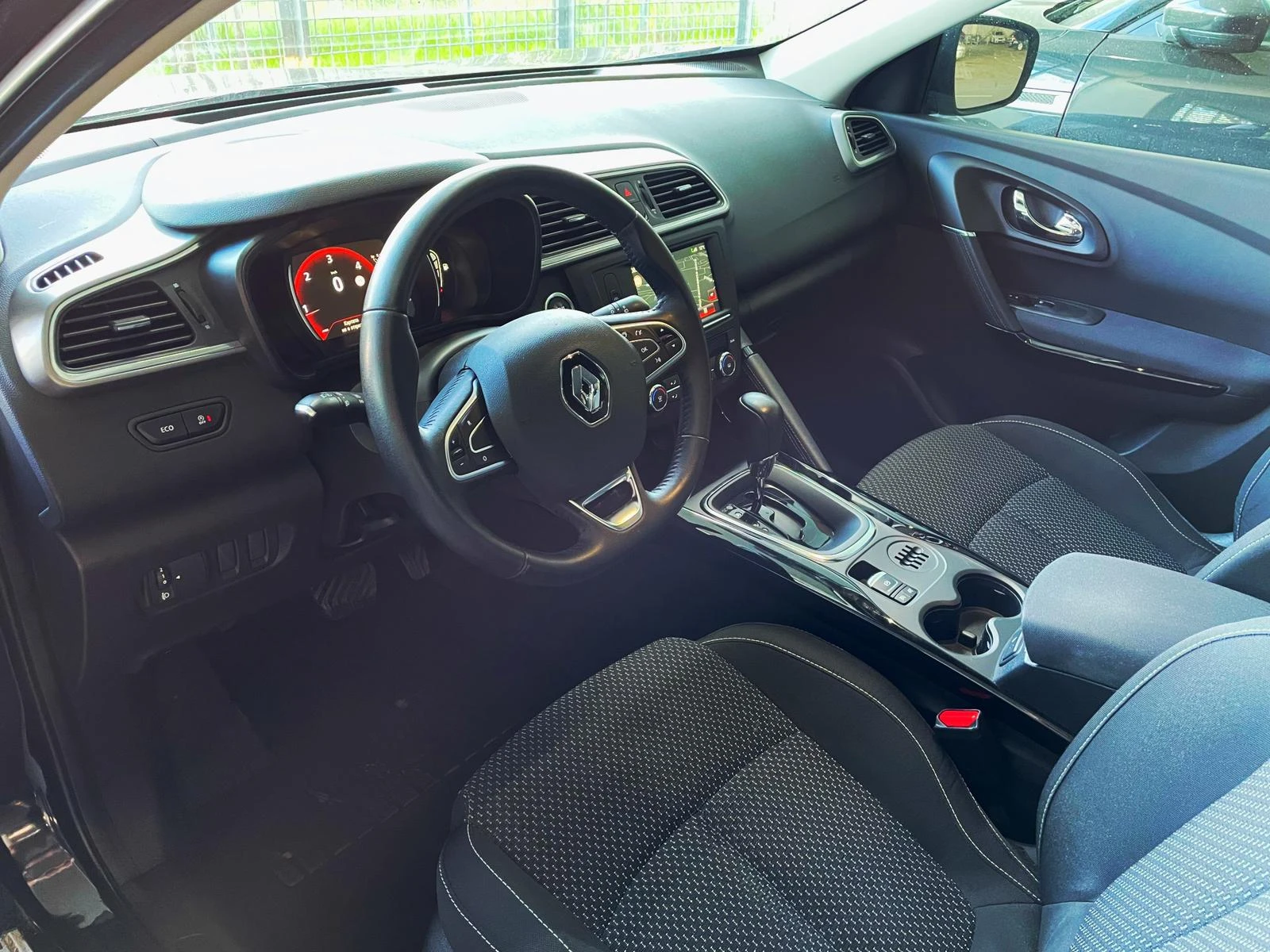 Renault Kadjar 1.5DCi Автоматик Перфектно - изображение 9