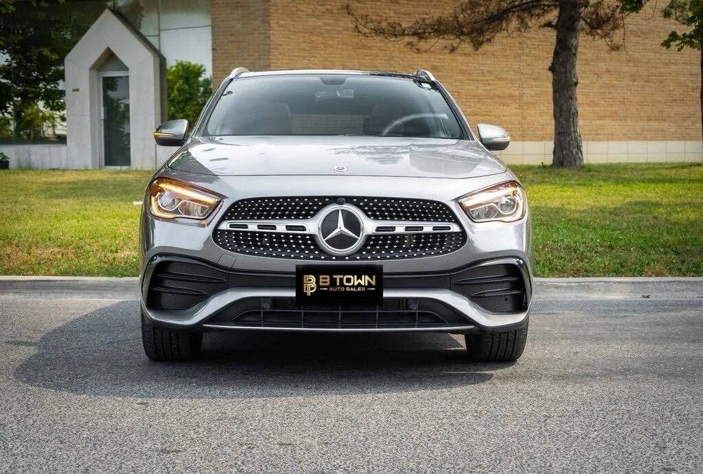 Mercedes-Benz GLA 250 4matic* Night Pack* Пано* 360*  - изображение 2
