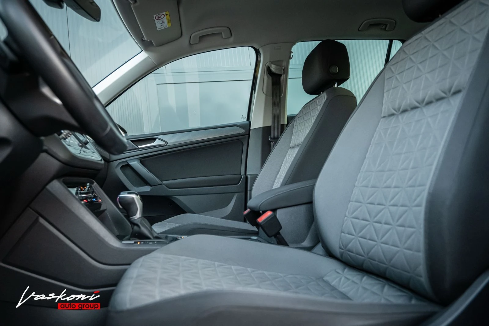 VW Tiguan 2.0 TDI 4MOTION Facelift | Mobile.bg — изображение 10