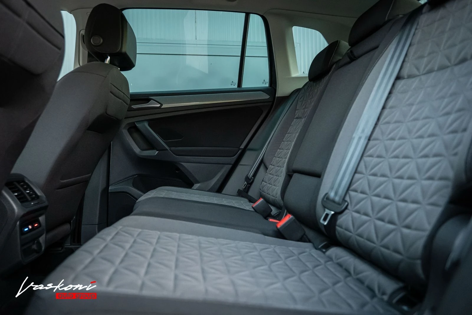 VW Tiguan 2.0 TDI 4MOTION Facelift | Mobile.bg — изображение 12