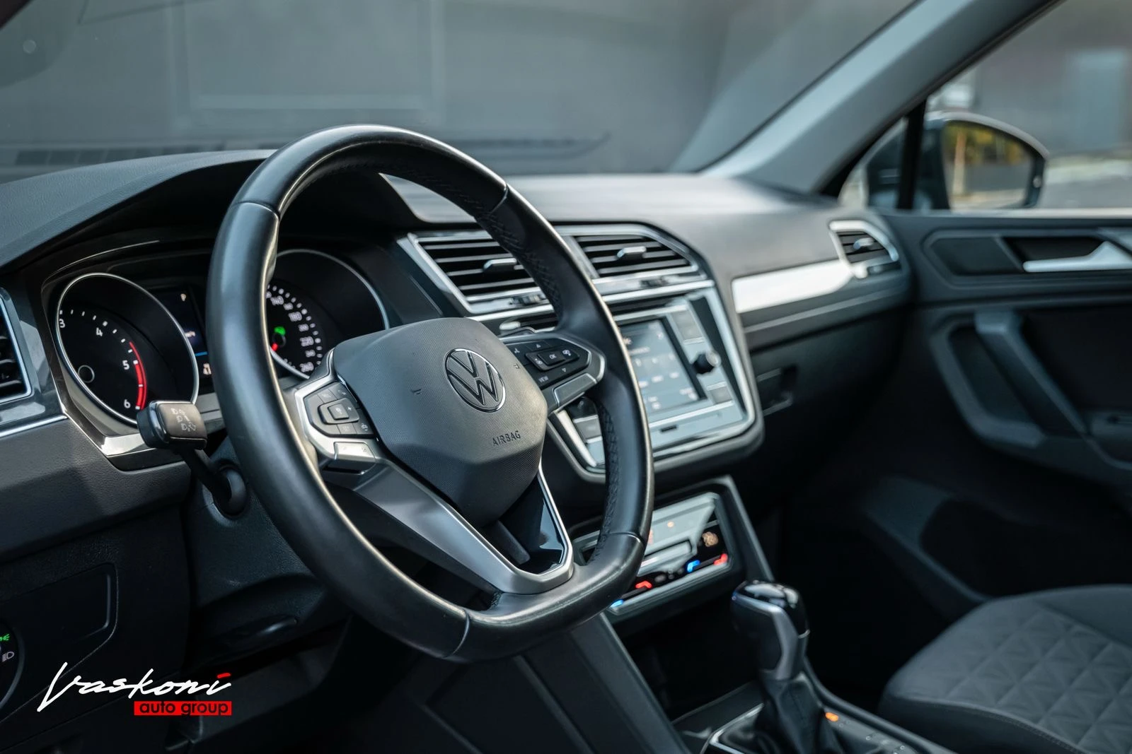 VW Tiguan 2.0 TDI 4MOTION Facelift | Mobile.bg — изображение 6