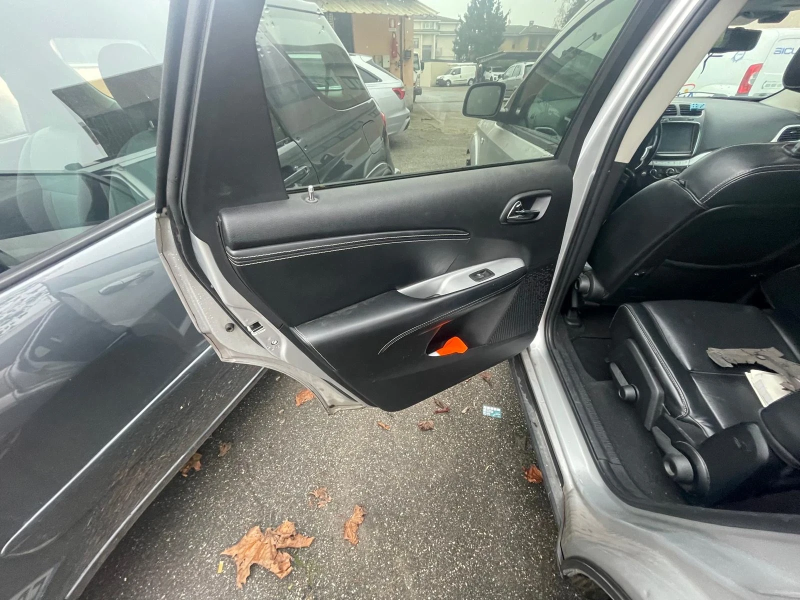 Fiat Freemont 2.0 - изображение 7