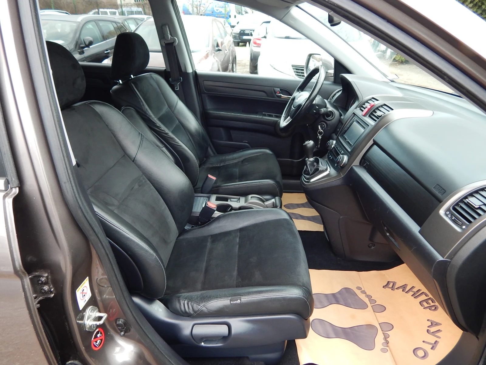 Honda Cr-v 2.2D* 4X4* FACE LIFT* , снимка 17 - Автомобили и джипове - 53945901