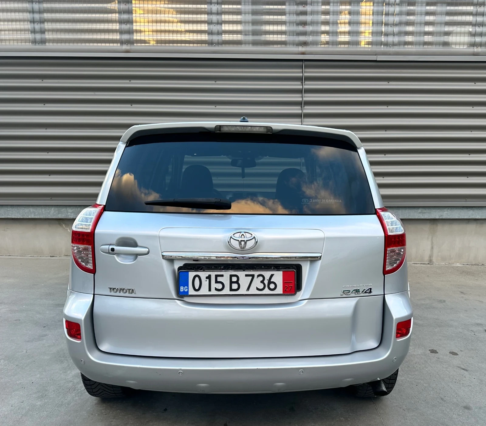 Toyota Rav4 2.2//4х4//Automatic, снимка 6 - Автомобили и джипове - 54296807