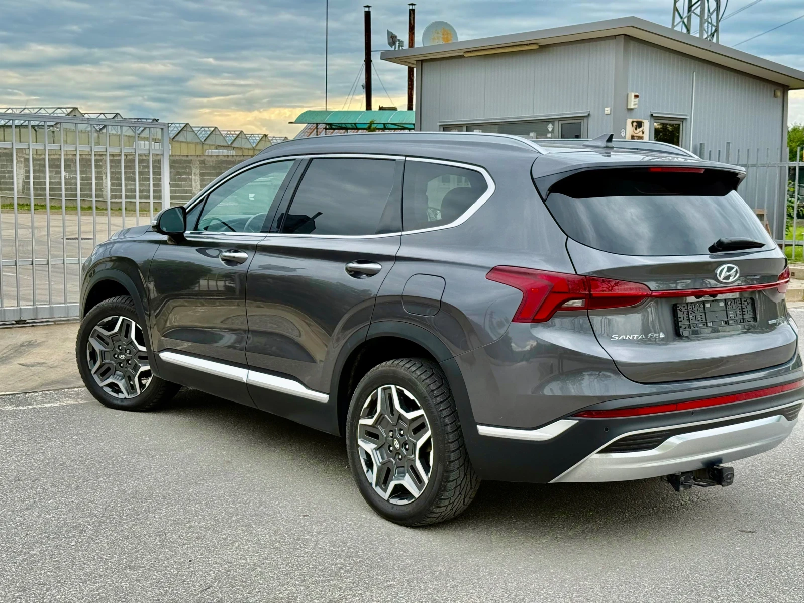 Hyundai Santa fe 1.6 LUXURY/ Plug-in/ KEYLES/ panorama/ FULL PACK/, снимка 6 - Автомобили и джипове - 54609282