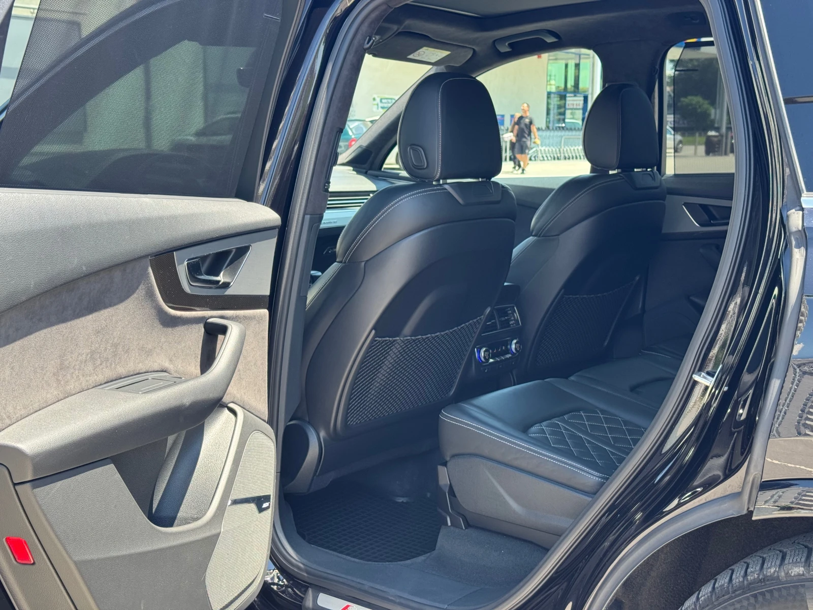 Audi SQ7 4.0 V8 TDI Quattro Tiptronic, снимка 13 - Автомобили и джипове - 54839479