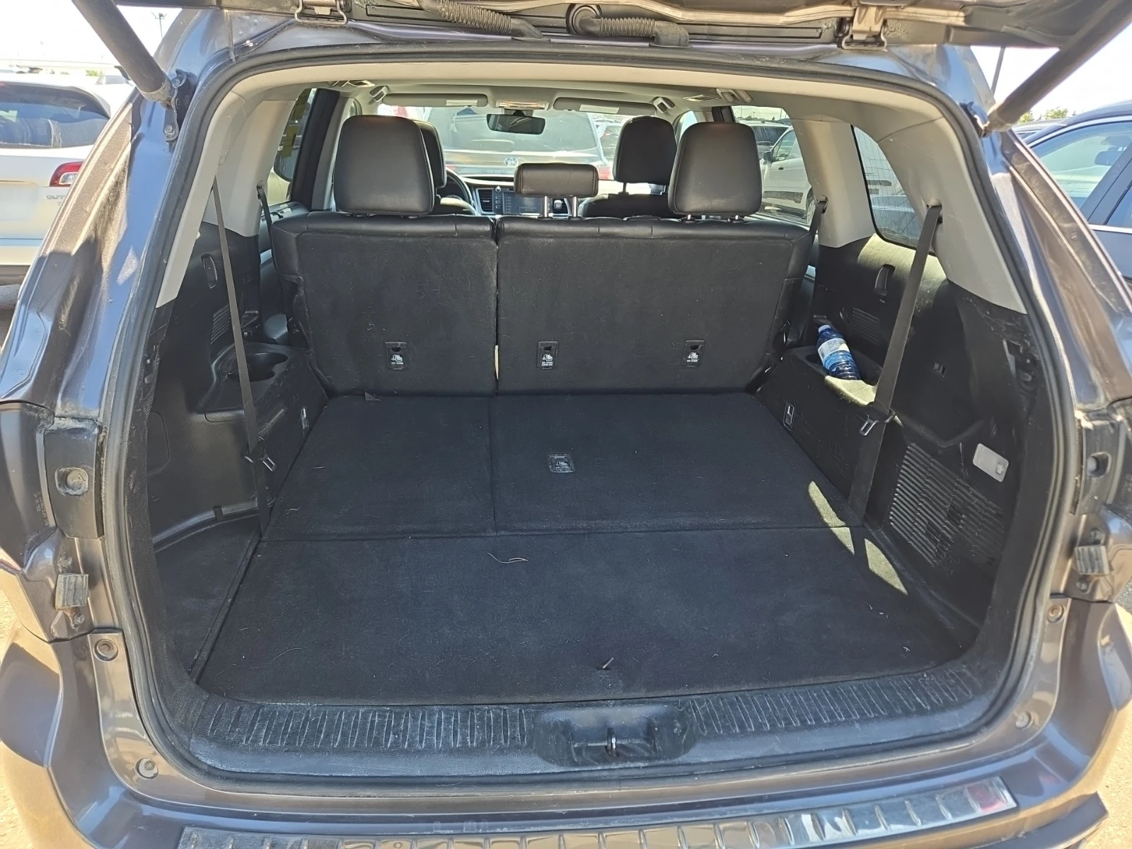 Toyota Highlander XLE, снимка 16 - Автомобили и джипове - 55017935
