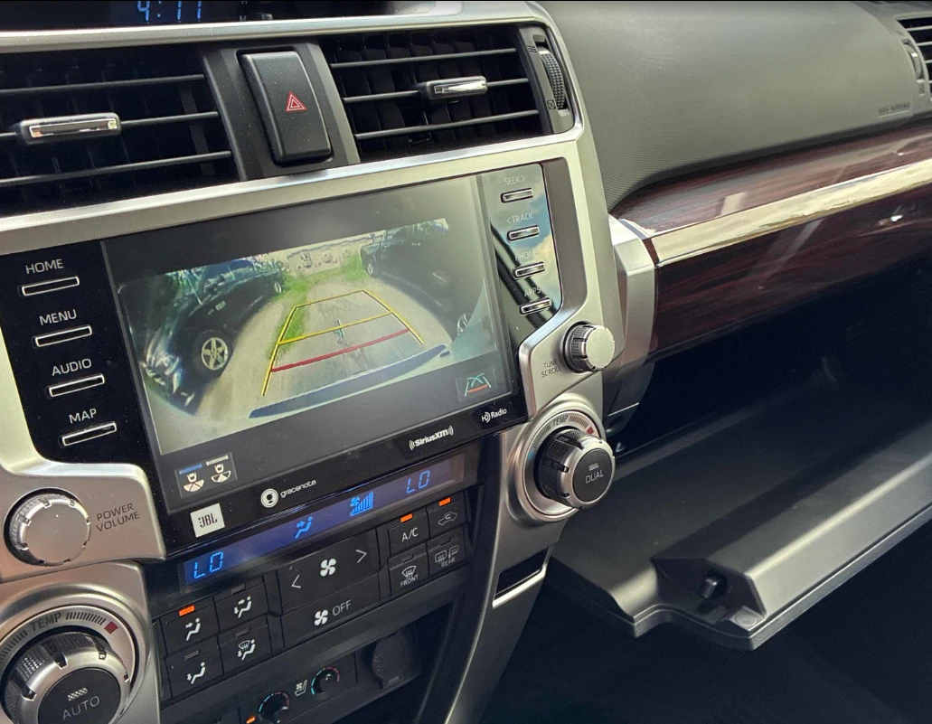 Toyota 4runner * LIMITED* Обдух* 360* Pano* 7 Местен* , снимка 9 - Автомобили и джипове - 55446655
