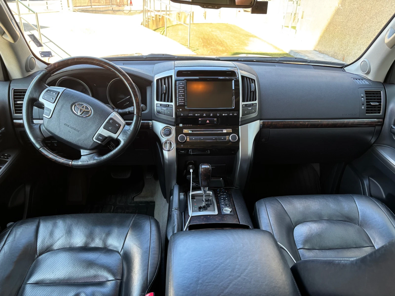 Toyota Land cruiser J200, снимка 14 - Автомобили и джипове - 55540581