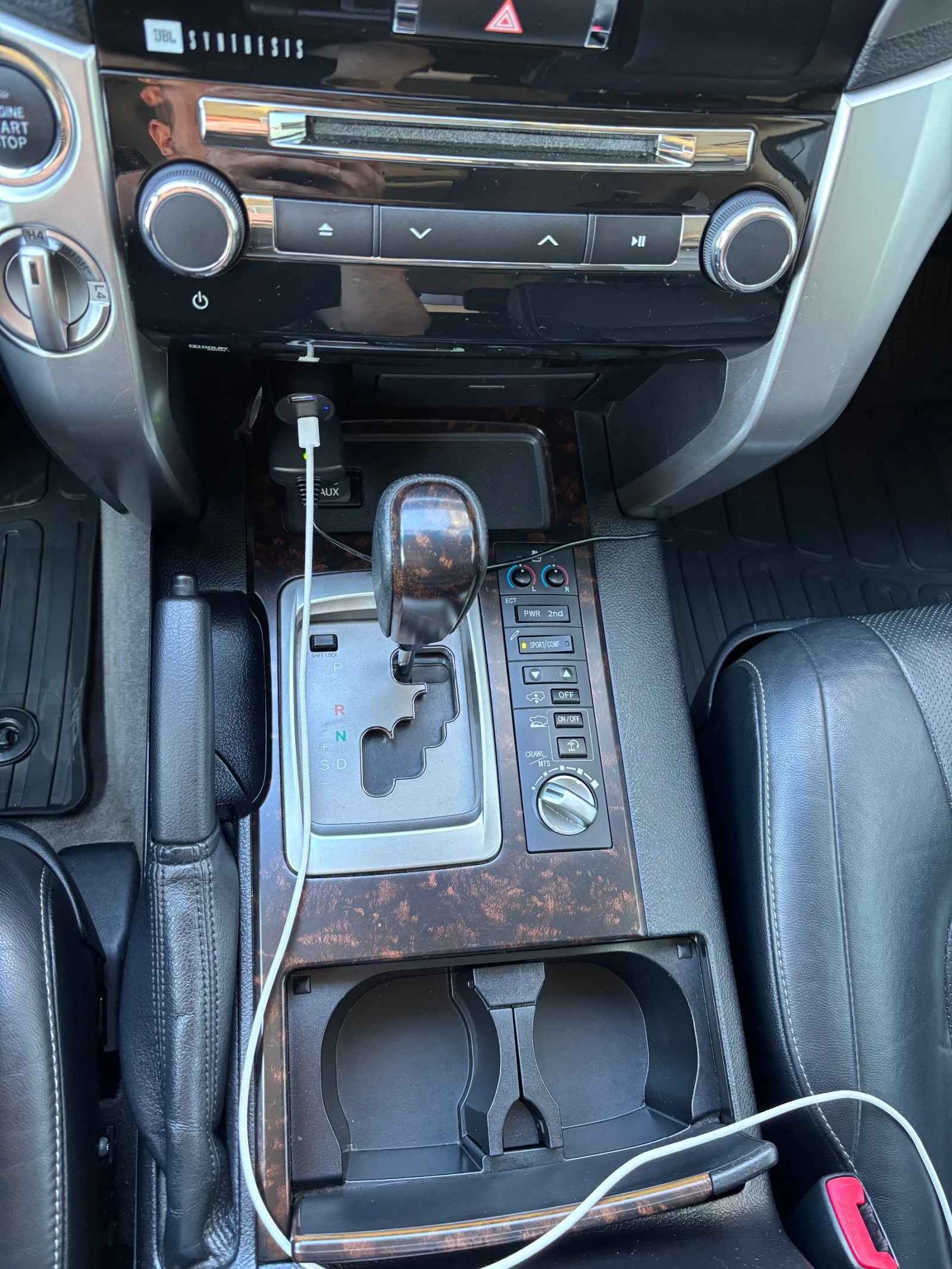 Toyota Land cruiser J200, снимка 10 - Автомобили и джипове - 55540581