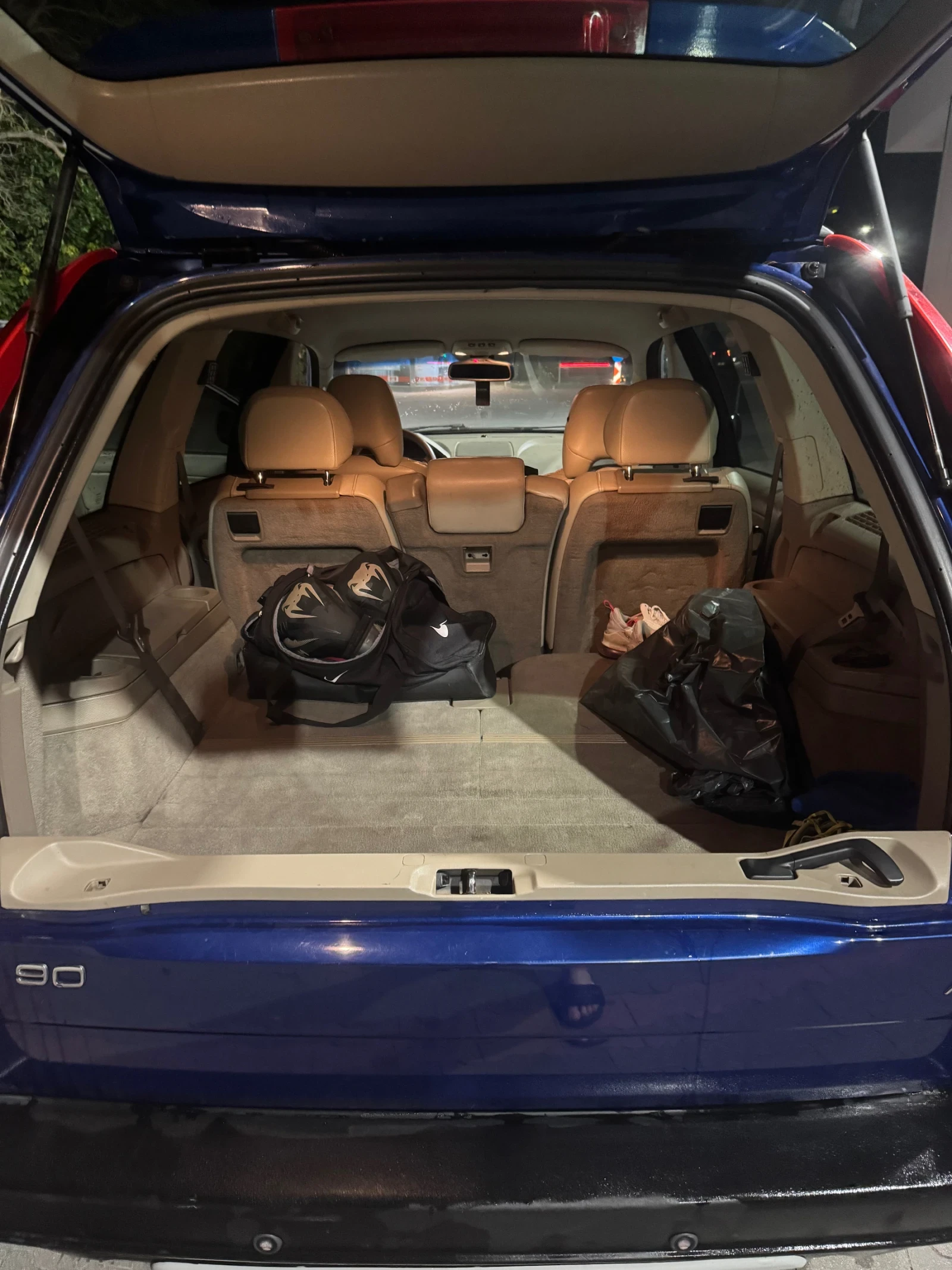 Volvo Xc90, снимка 9 - Автомобили и джипове - 55823510
