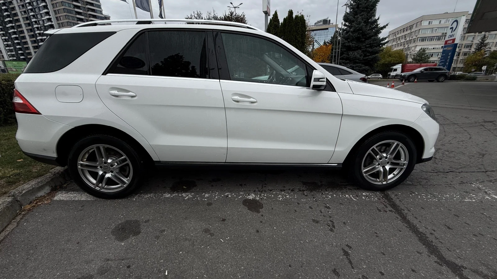 Mercedes-Benz ML 350 BlueTEC, снимка 5 - Автомобили и джипове - 56528745