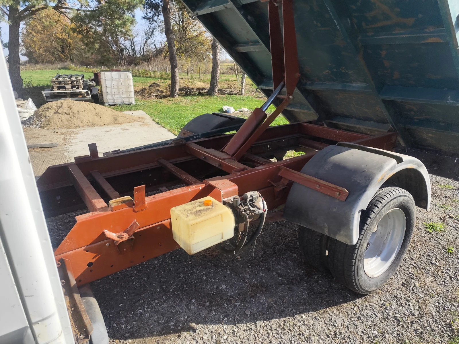 Iveco 35c13 Самосвал - изображение 6