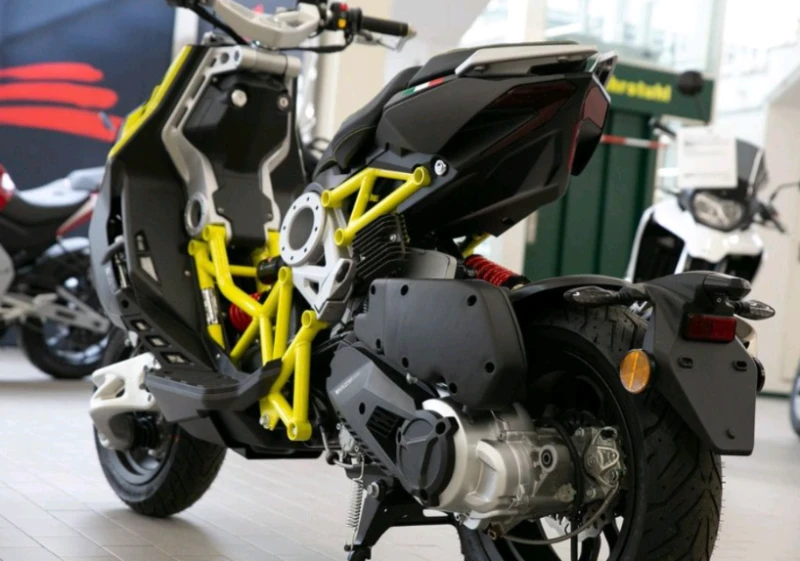 Italjet Dragster 200 куб  чисто нов, снимка 5 - Мотоциклети и мототехника - 53067364