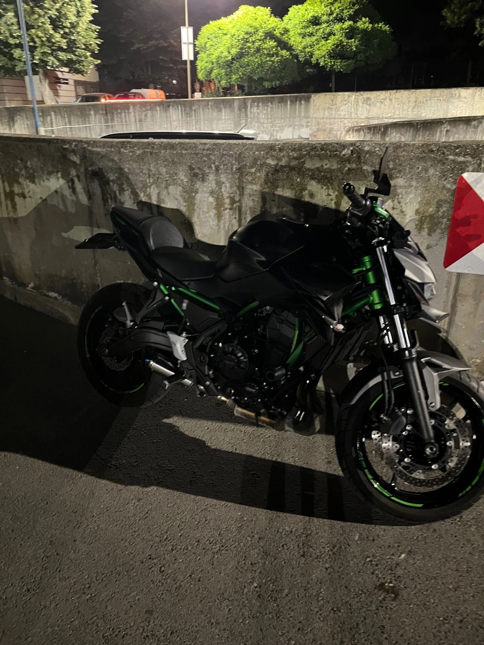 Kawasaki Z 650 A2, снимка 6 - Мотоциклети и мототехника - 55869729