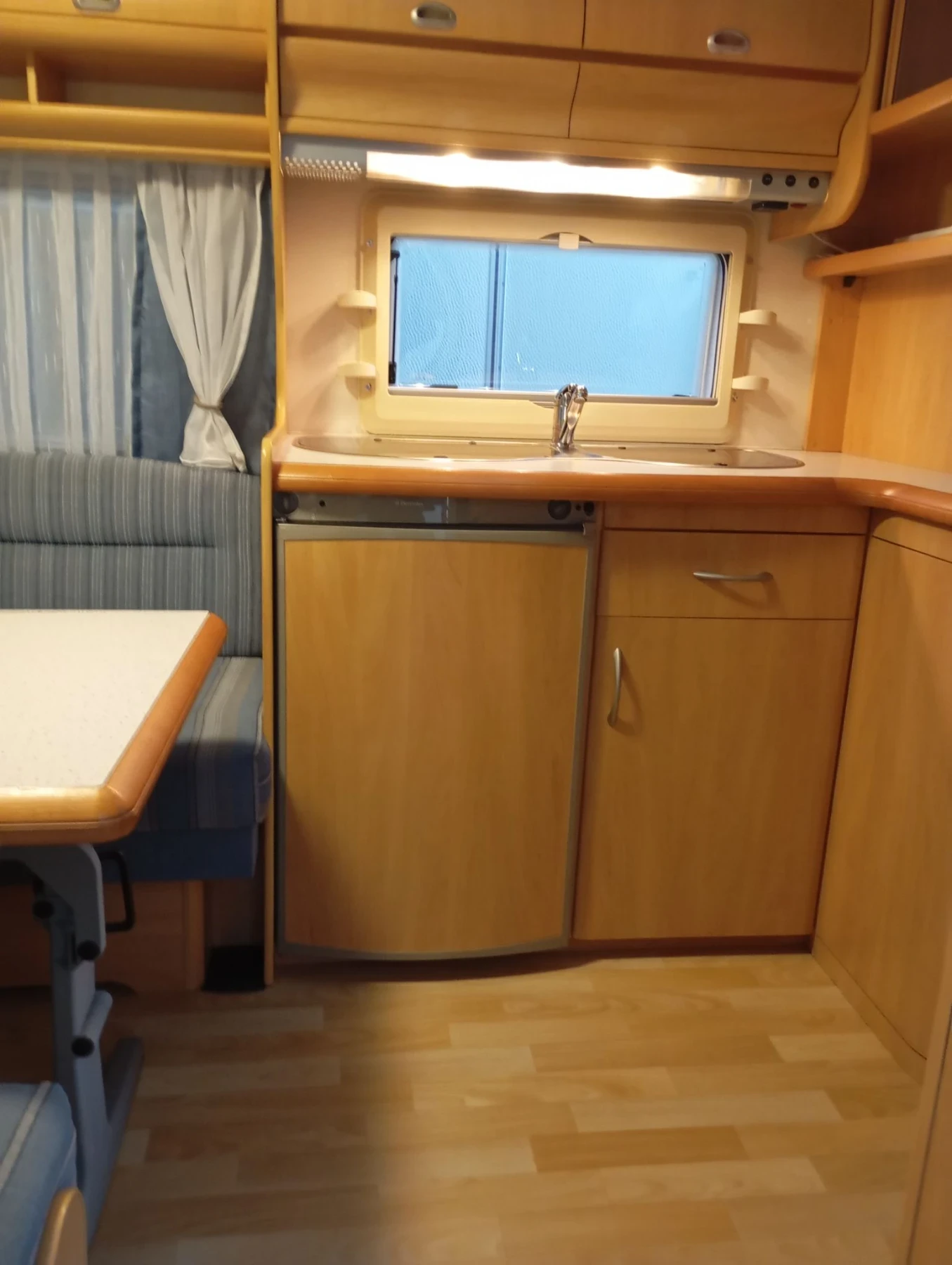 �������� Hobby De Luxe Easy 460 UFE | Mobile.bg � ����������� 8