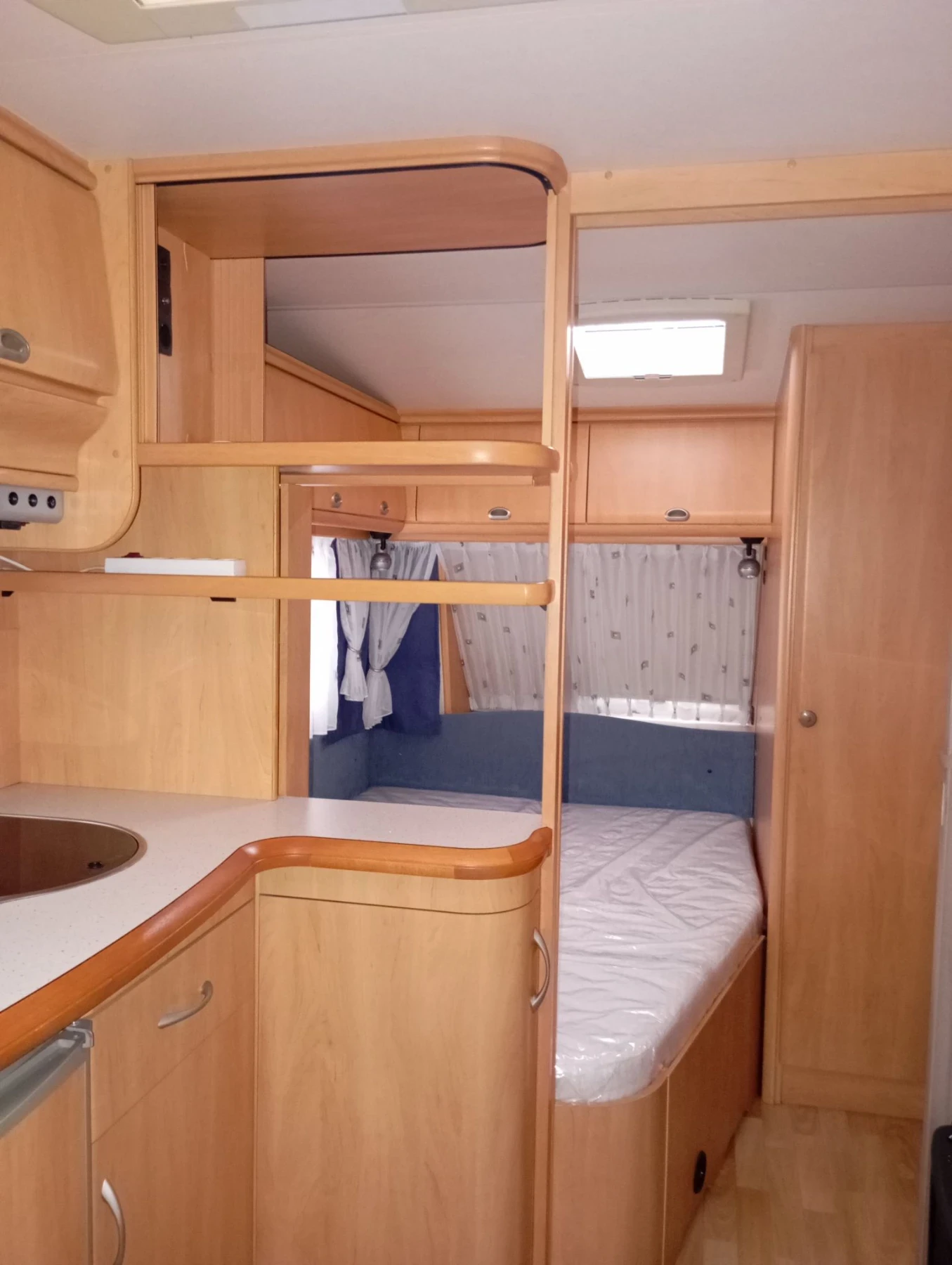 �������� Hobby De Luxe Easy 460 UFE | Mobile.bg � ����������� 5