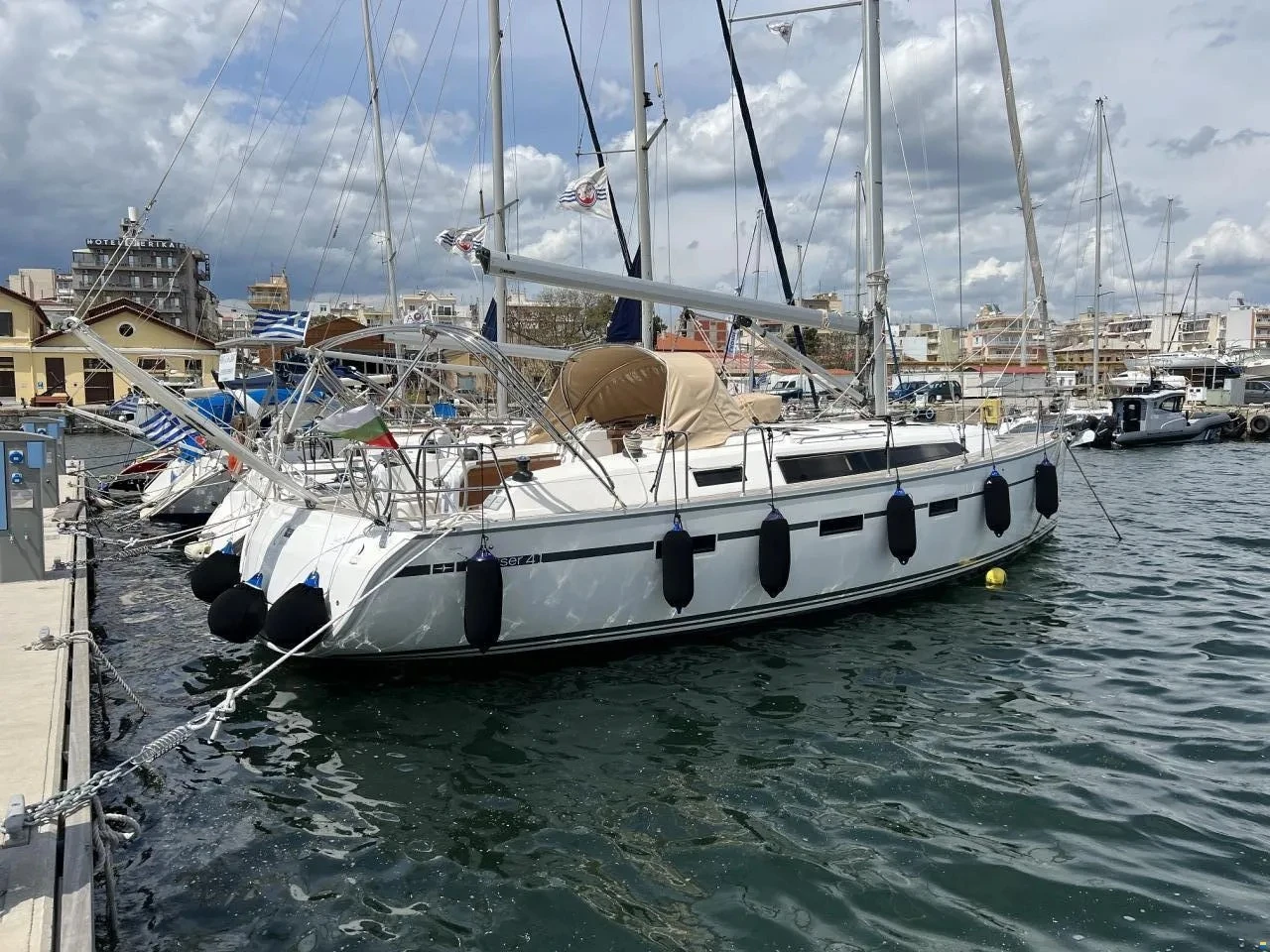 Ветроходна лодка Bavaria 41 Cruiser