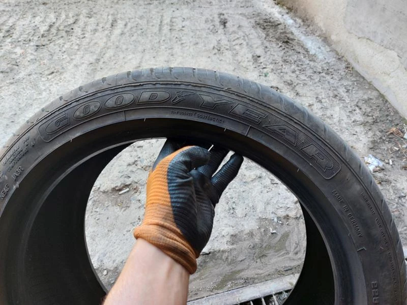 Гуми Летни 225/45R18, снимка 4 - Гуми и джанти - 37109951