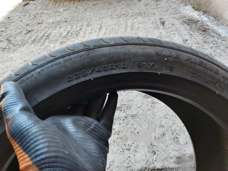 Гуми Летни 225/45R18, снимка 5 - Гуми и джанти - 37109951