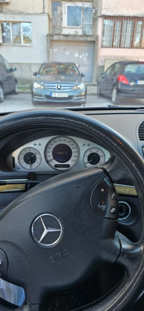 Mercedes-Benz E 270, снимка 5