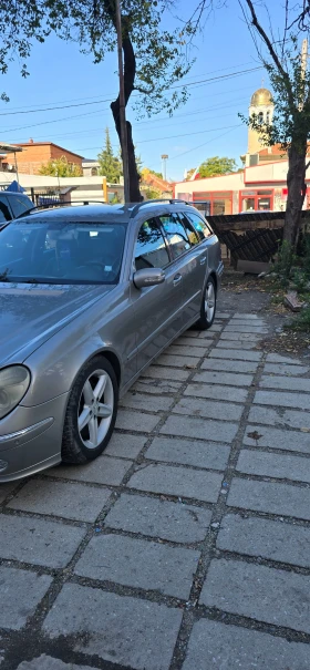 Mercedes-Benz E 270, снимка 3