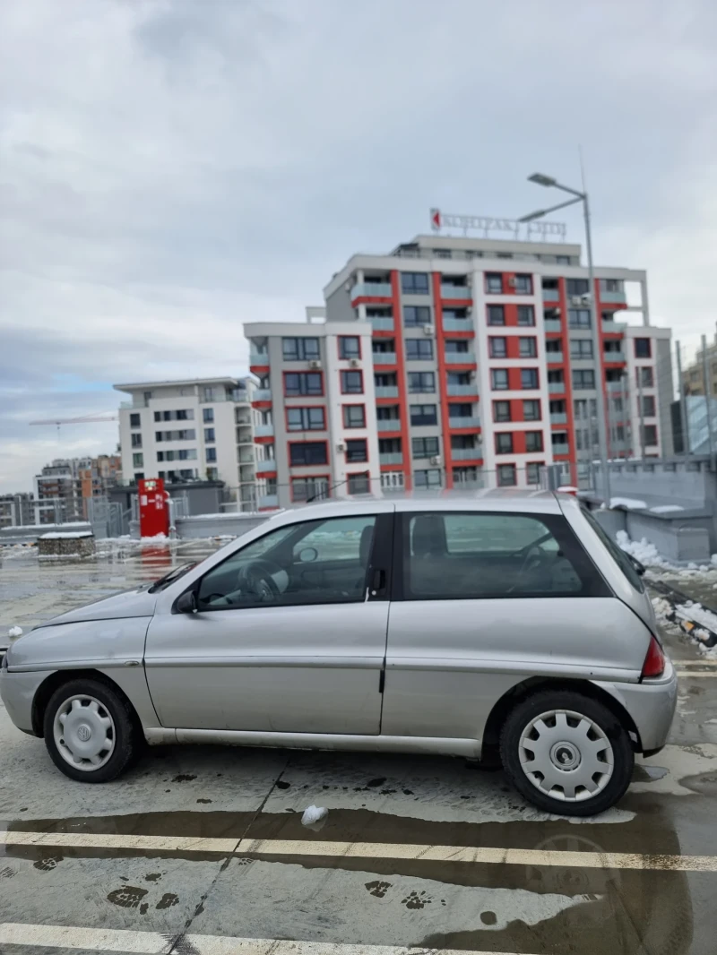 Lancia Ypsilon 1.2, снимка 2 - Автомобили и джипове - 48502682