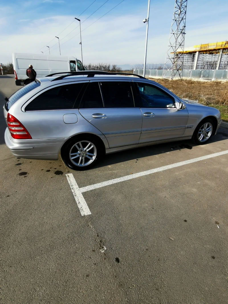 Mercedes-Benz C 270, снимка 13 - Автомобили и джипове - 49129233