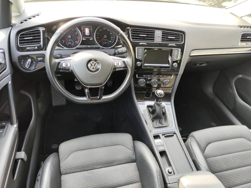 VW Golf 1.2 TSI, снимка 11 - Автомобили и джипове - 49475316