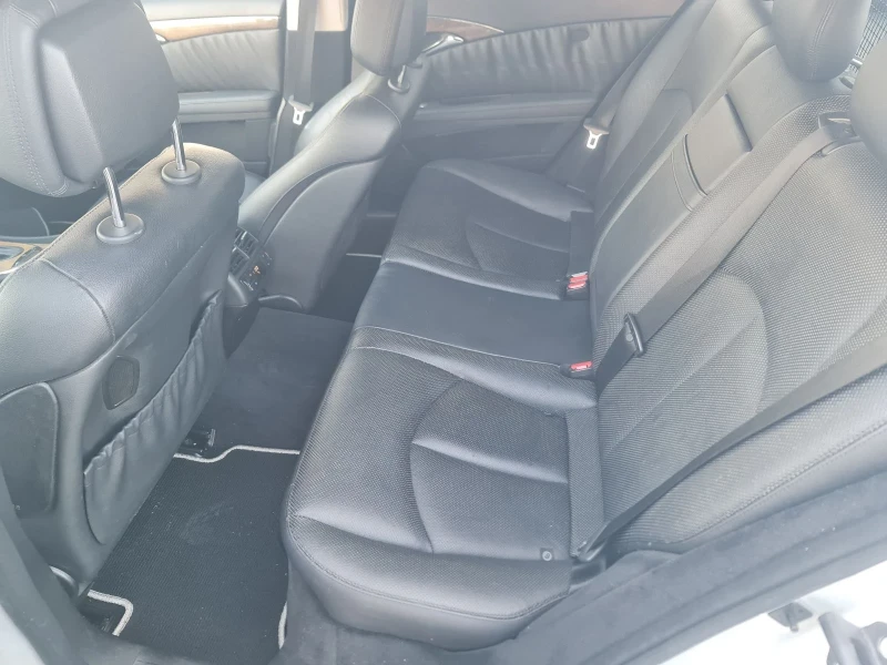 Mercedes-Benz E 500 4-MATIC FACELIFT, снимка 13 - Автомобили и джипове - 51352612