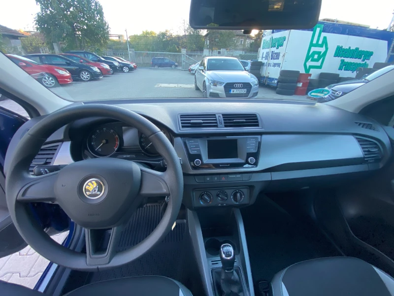 Skoda Fabia 1.0 60кс. 80к. км, снимка 10 - Автомобили и джипове - 52227080