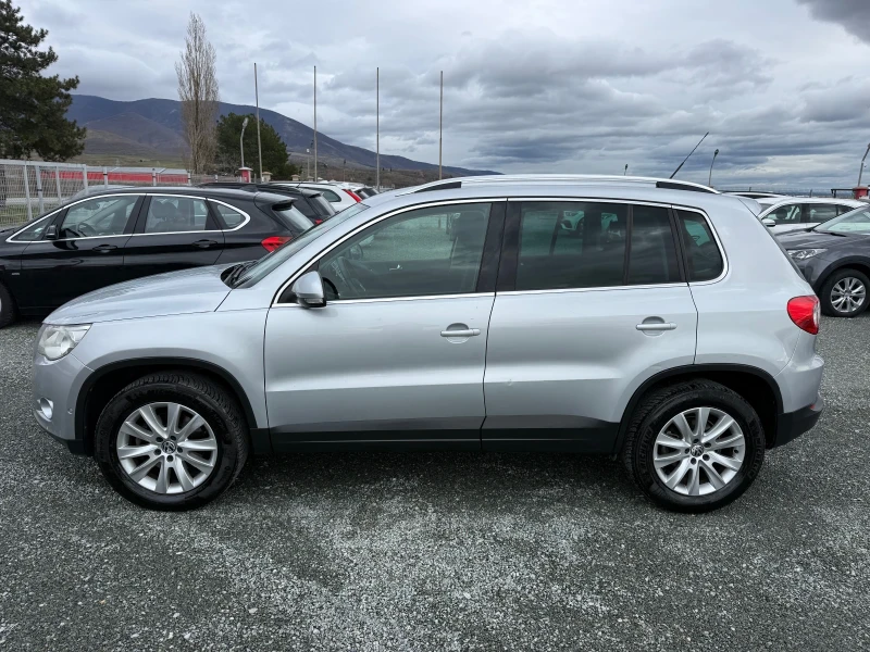 VW Tiguan (КАТО НОВА)^(4х4), снимка 10 - Автомобили и джипове - 52642794